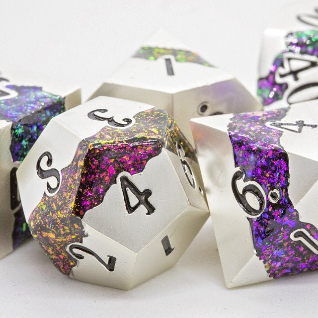 Sage’s Rift Stones Pearl Silver/Rainbow Metal Dice Set – Unique DND Dice with Rainbow Glitter – Polyhedral Dice Set for Dungeons and Dragons - Sage's PortalMetal Dice Set