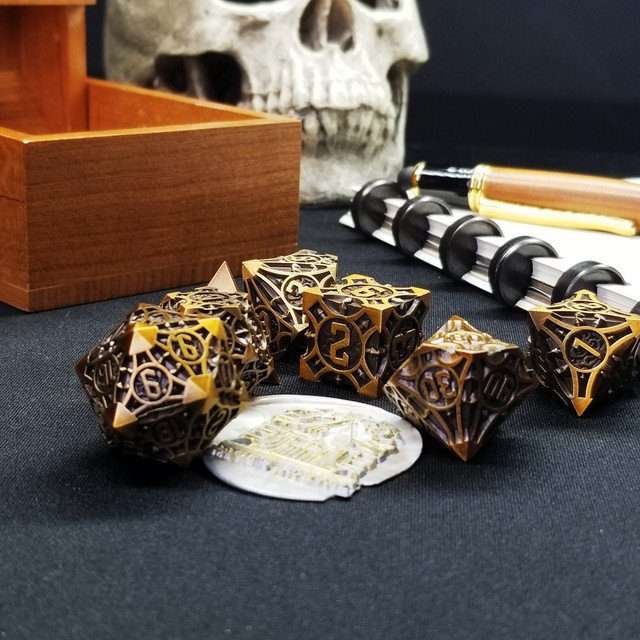 Sage's Runic Caltrops Bronze Metal Polyhedral Dice Set - Sage's PortalMetal Dice Set