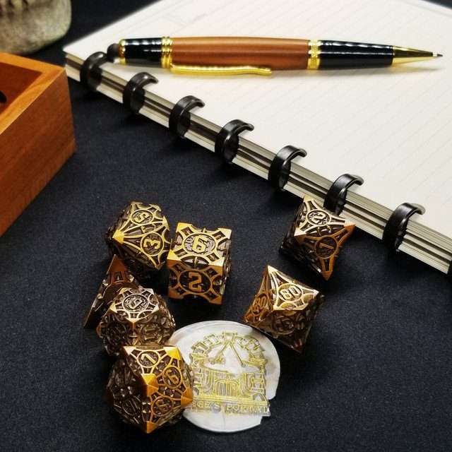 Sage's Runic Caltrops Bronze Metal Polyhedral Dice Set - Sage's PortalMetal Dice Set