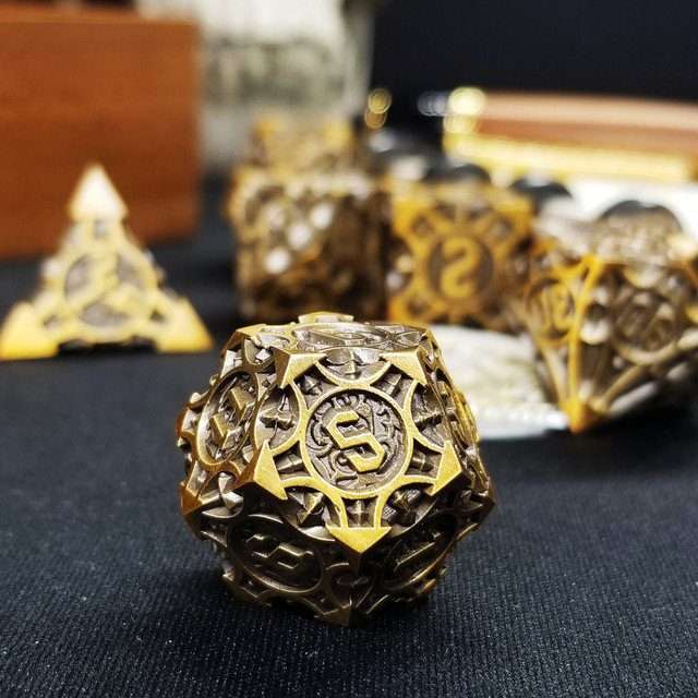 Sage's Runic Caltrops Bronze Metal Polyhedral Dice Set - Sage's PortalMetal Dice Set