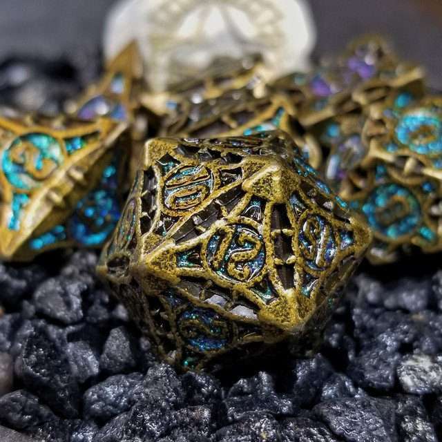 Sage's Runic Caltrops Bronze/Aquamarine Metal Polyhedral Dice Set - Sage's PortalMetal Dice Set