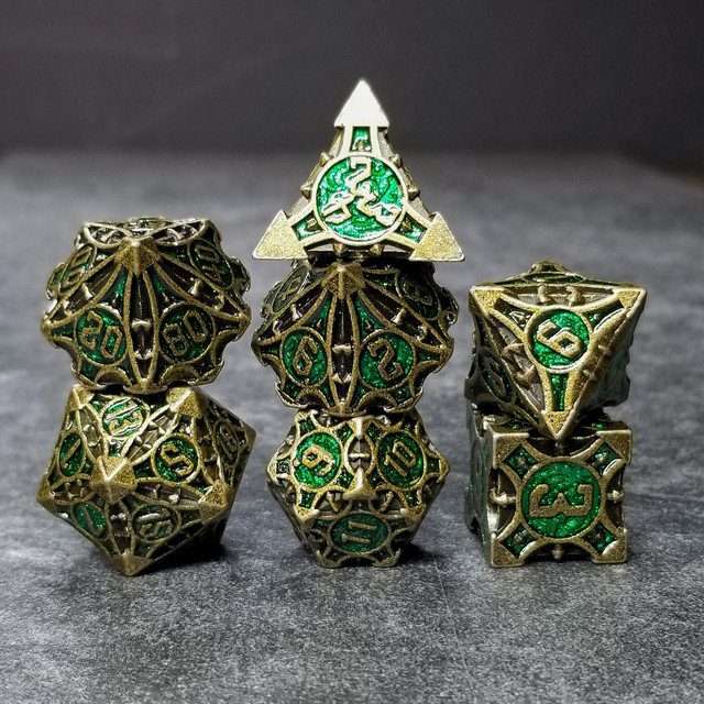 Sage's Runic Caltrops Bronze/Green Metal Polyhedral Dice Set - Sage's PortalMetal Dice Set