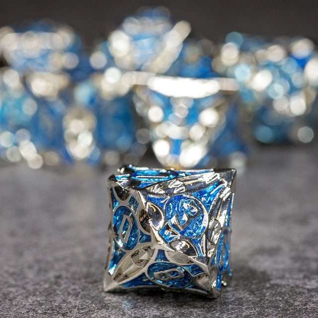 Sage’s Runic Caltrops Silver/Sapphire Metal Polyhedral Dice Set - Sage's PortalMetal Dice Set