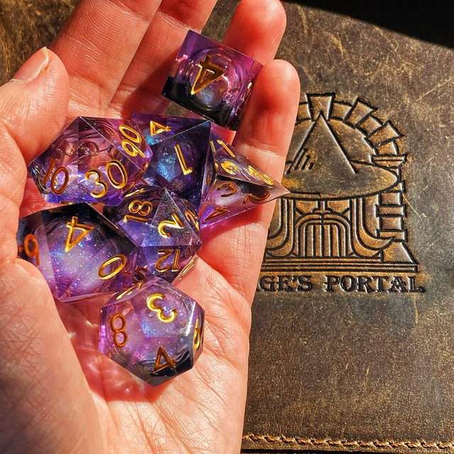 Sage's Twilight Souls Liquid Core Sharp Edge Resin Dice Set - Sage's PortalLiquid Core Dice Set